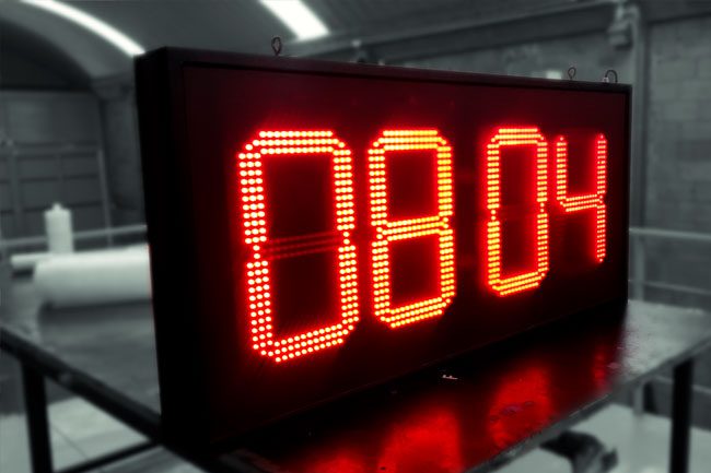 RELOJ INDUSTRIAL  CON ALARMAS RA32198BT